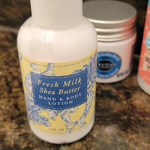 Luxury travel trio - Picture 3 of 4